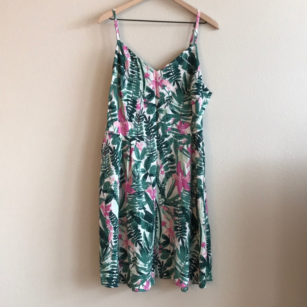 Old Navy Tropical print sundress